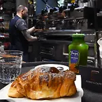 بيت ضيافة Incoming Cesare Cortese