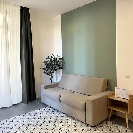 Incoming Cesare Cortese 招待所 那不勒斯