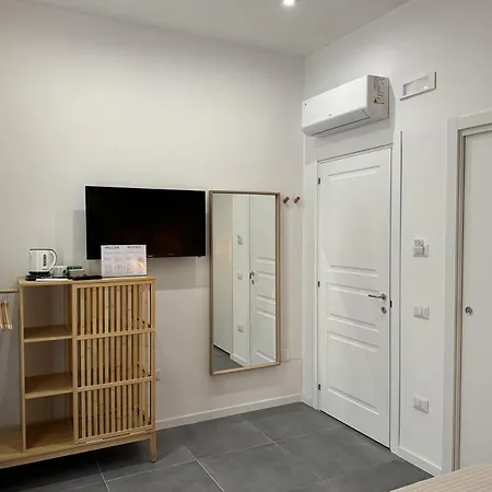 招待所 Incoming Cesare Cortese 4*