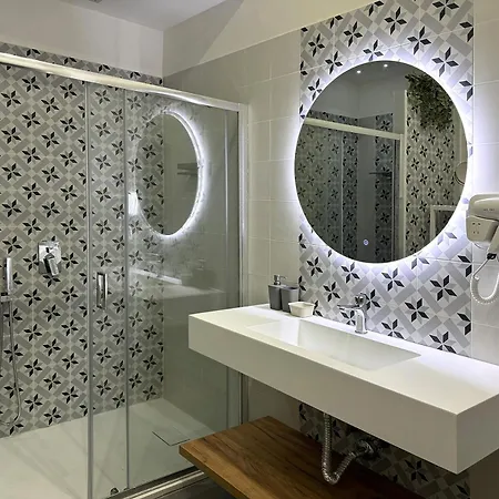 Incoming Cesare Cortese 招待所