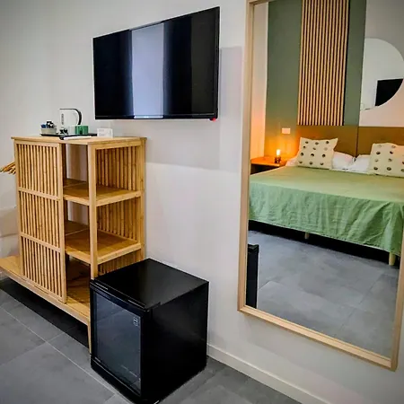 招待所 Incoming Cesare Cortese 4*