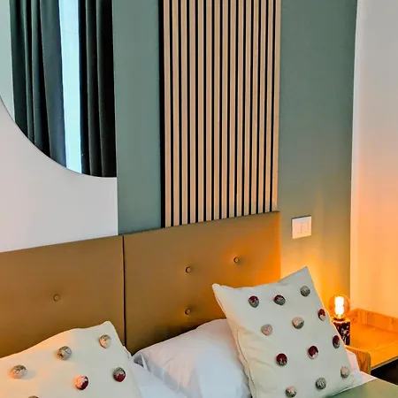 Incoming Cesare Cortese 招待所 那不勒斯