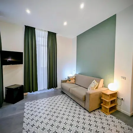 Incoming Cesare Cortese 招待所 4*