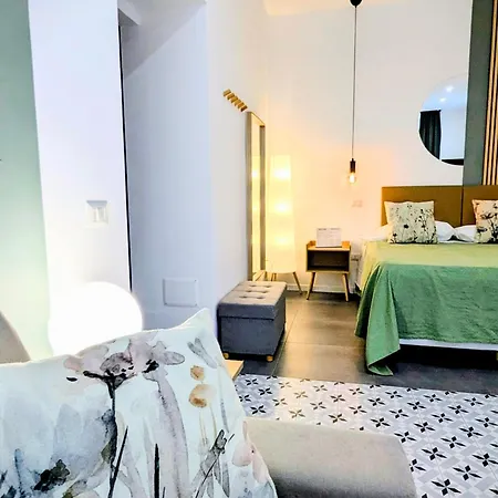 Incoming Cesare Cortese 4* 那不勒斯