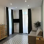 Incoming Cesare Cortese 게스트하우스
