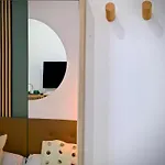 Incoming Cesare Cortese 게스트하우스