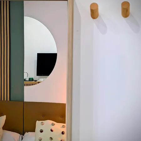 Incoming Cesare Cortese 게스트하우스