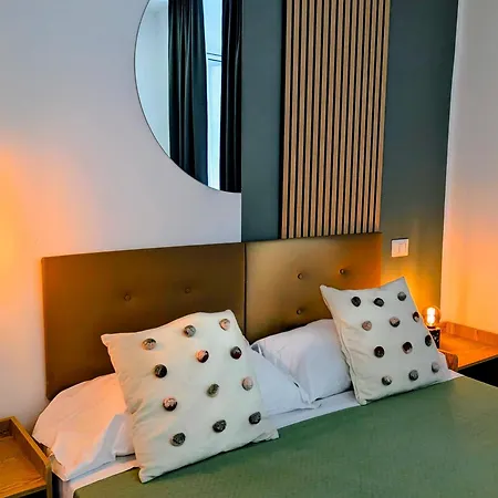 Incoming Cesare Cortese 4* 나폴리