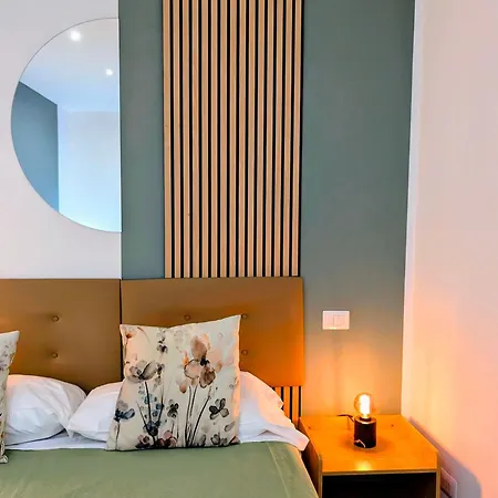 Incoming Cesare Cortese 4* 나폴리