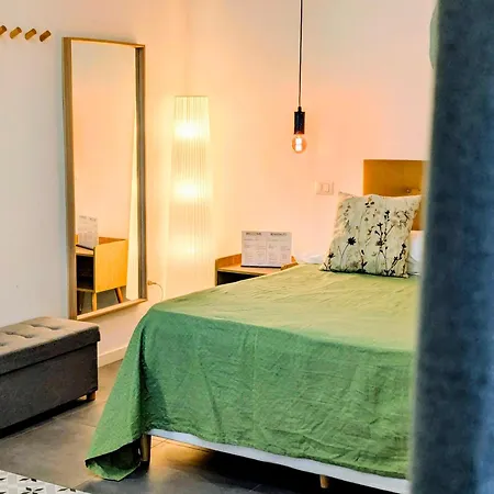 Incoming Cesare Cortese 게스트하우스